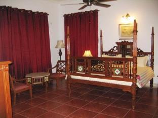 Villa Bayoud Pondicherry Esterno foto